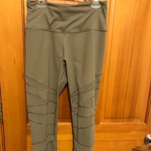 Victoria’s Secret Athletic Leggings